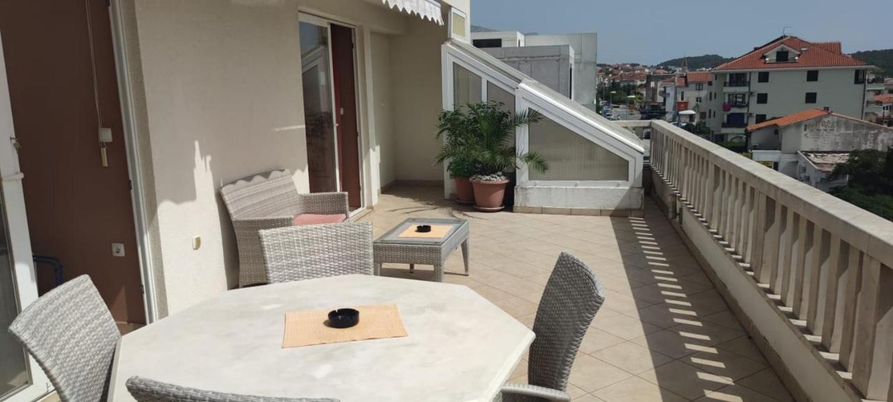 Happy Basset Terrace Makarska Exterior foto