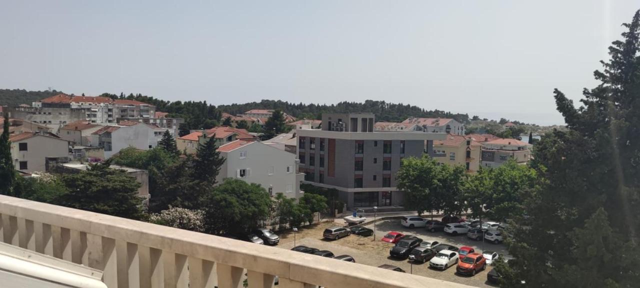 Happy Basset Terrace Makarska Exterior foto